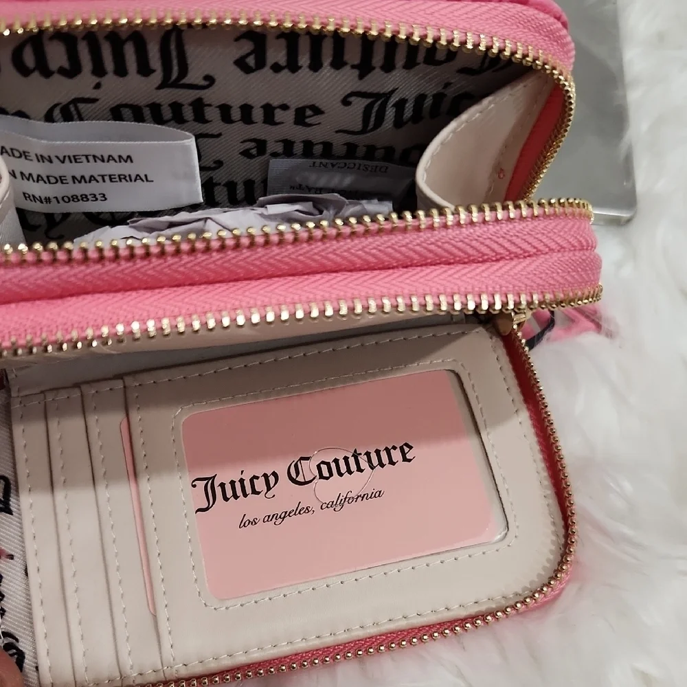 🔹️Juicy Couture 🔹️Miss Juicy Pink Lemonade Medium Zip around Wallet